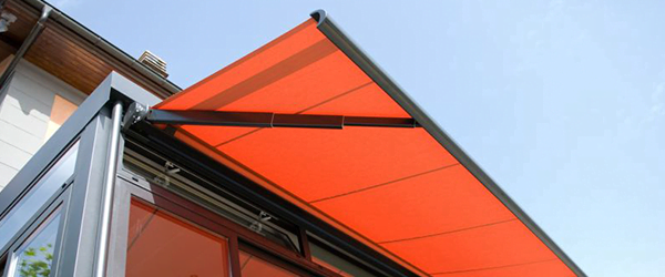 CaravanBlindOutside2-600x250 CaravanBlindOutside2-600x250